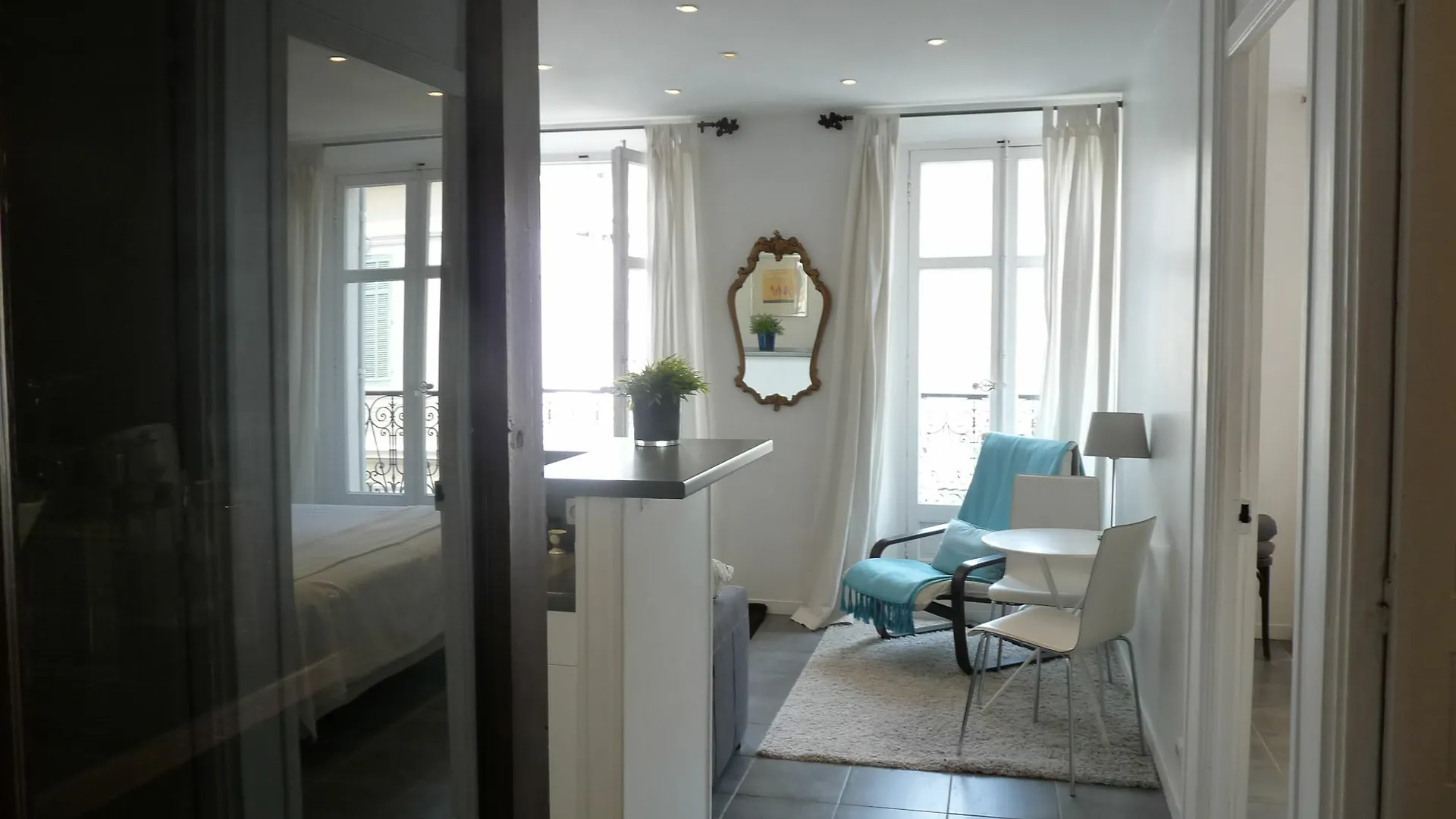 Lumiere Apartment Cannes 0*,